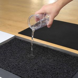 Tapete Sanitizante 40cm x 60cm Preto Kapazi