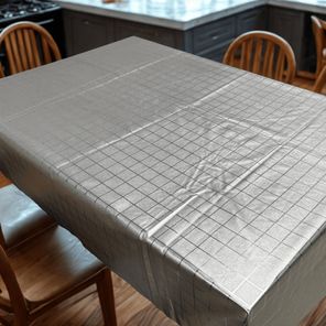 Toalha de Mesa Metalizada 6 Lugares 1,4m x 2m Metal Shine Kapazi